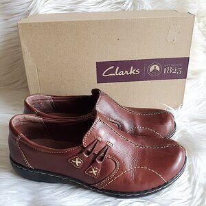 Clarks Bendables w/Box Women's Browne Leather Loafers Slip On Shoes SZ 6